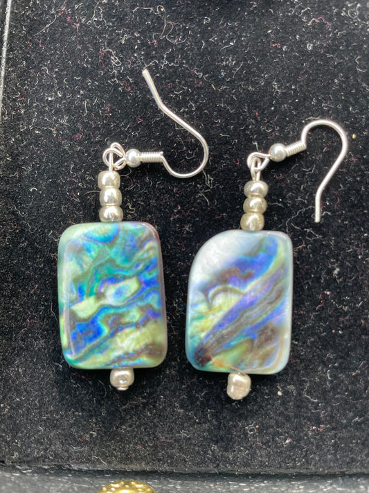 Abalone bead rectangular earrings